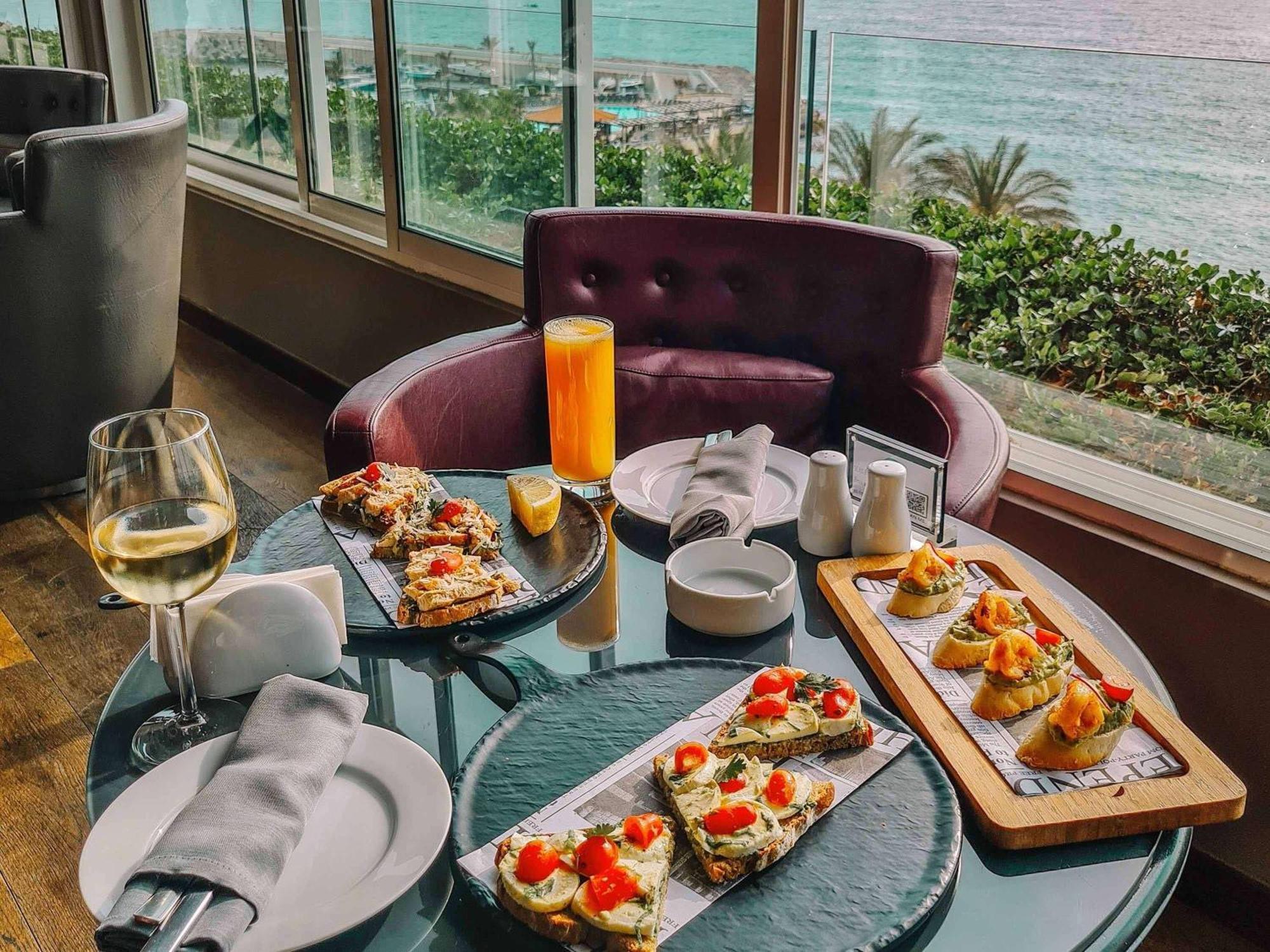 Moevenpick Hotel Bejrút Kültér fotó