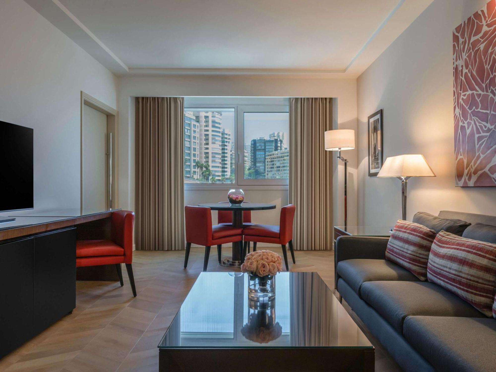 Moevenpick Hotel Bejrút Kültér fotó