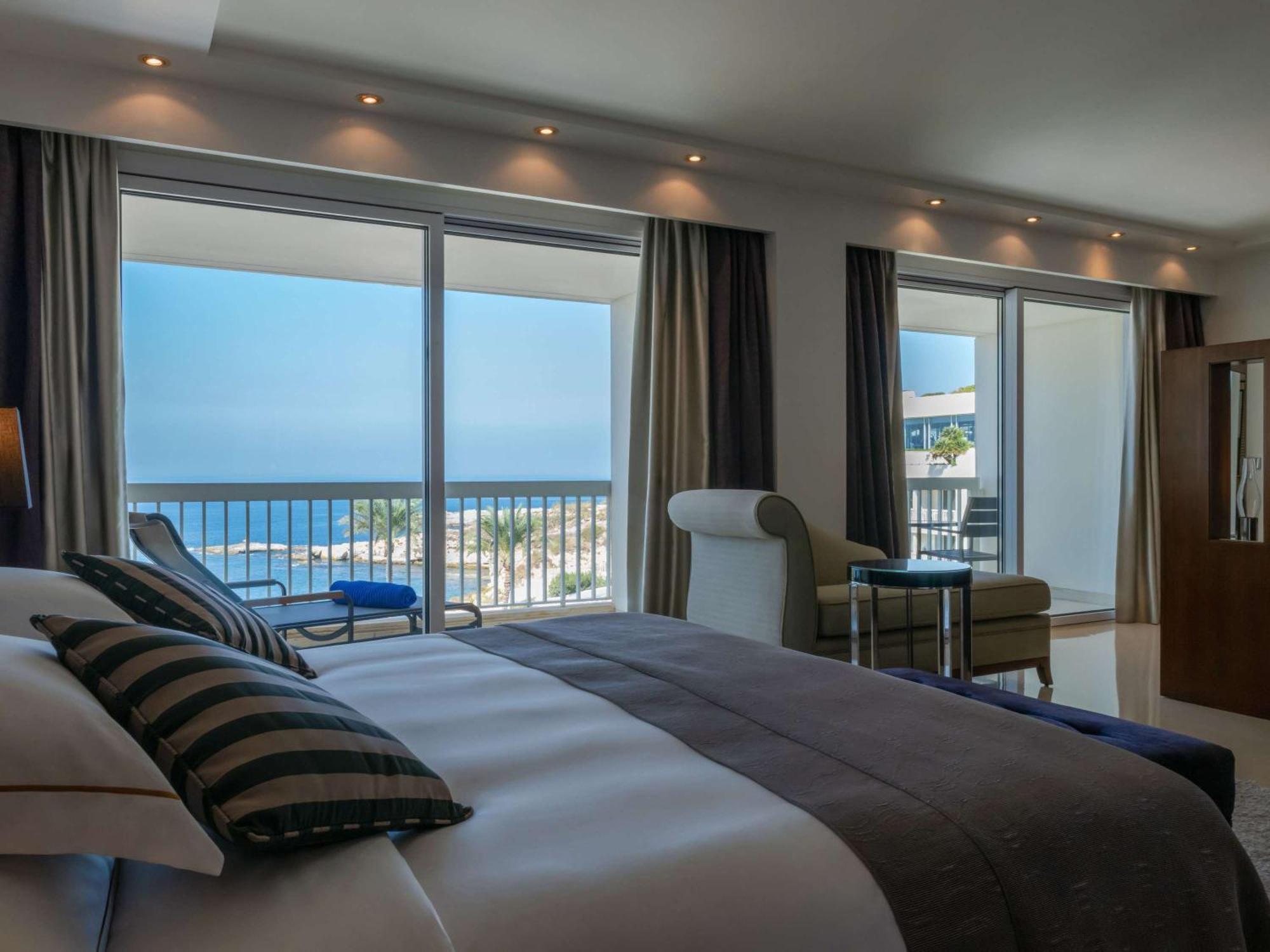 Moevenpick Hotel Bejrút Kültér fotó