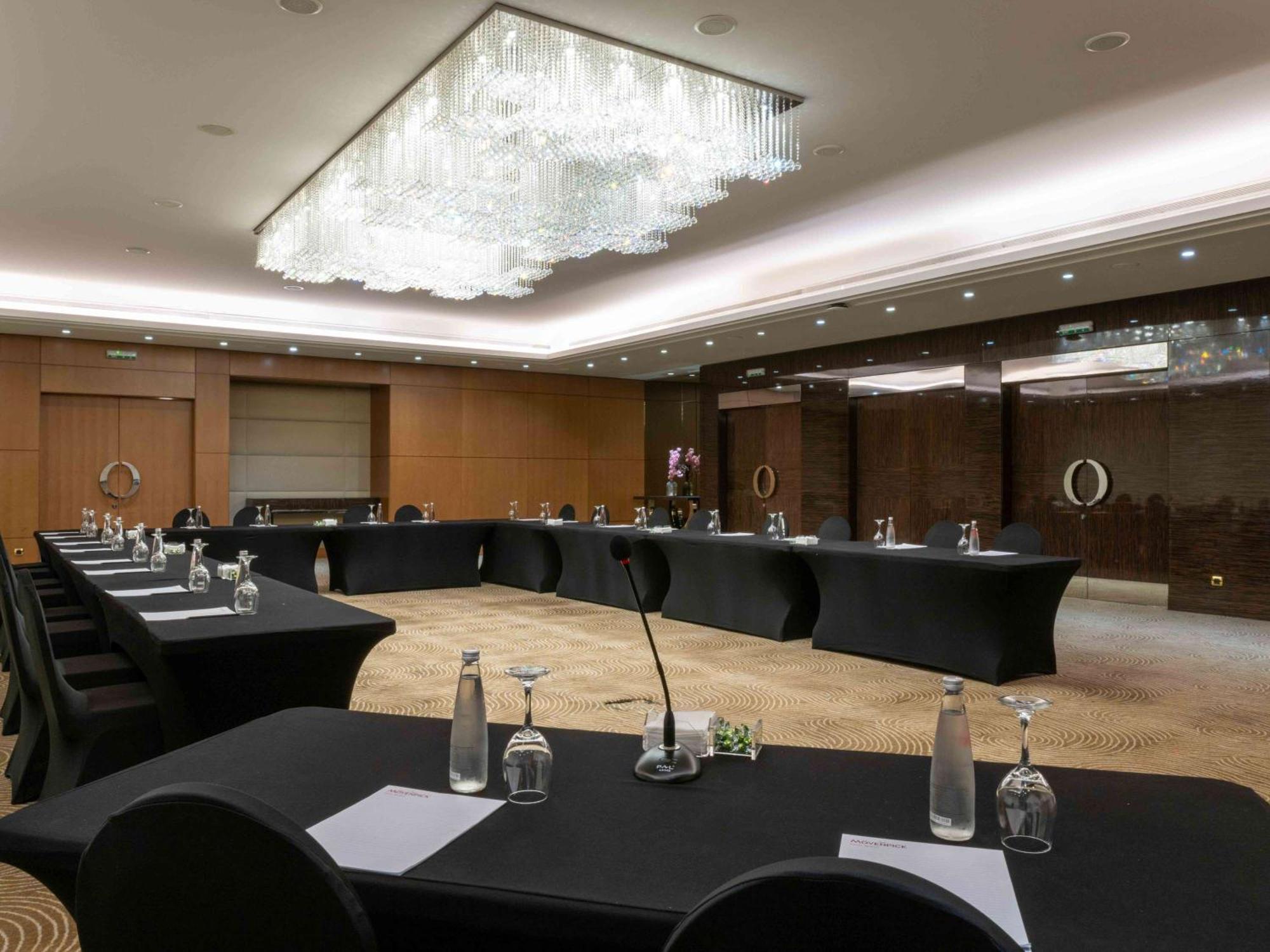 Moevenpick Hotel Bejrút Kültér fotó